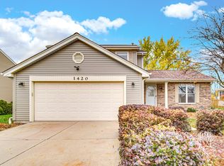 1420 71st St, Downers Grove, IL 60516