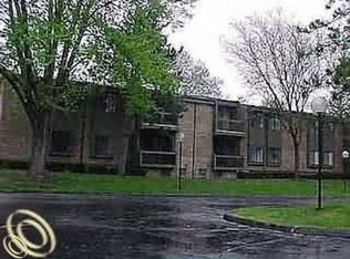 27330 Arborway Rd UNIT 7, Southfield, MI