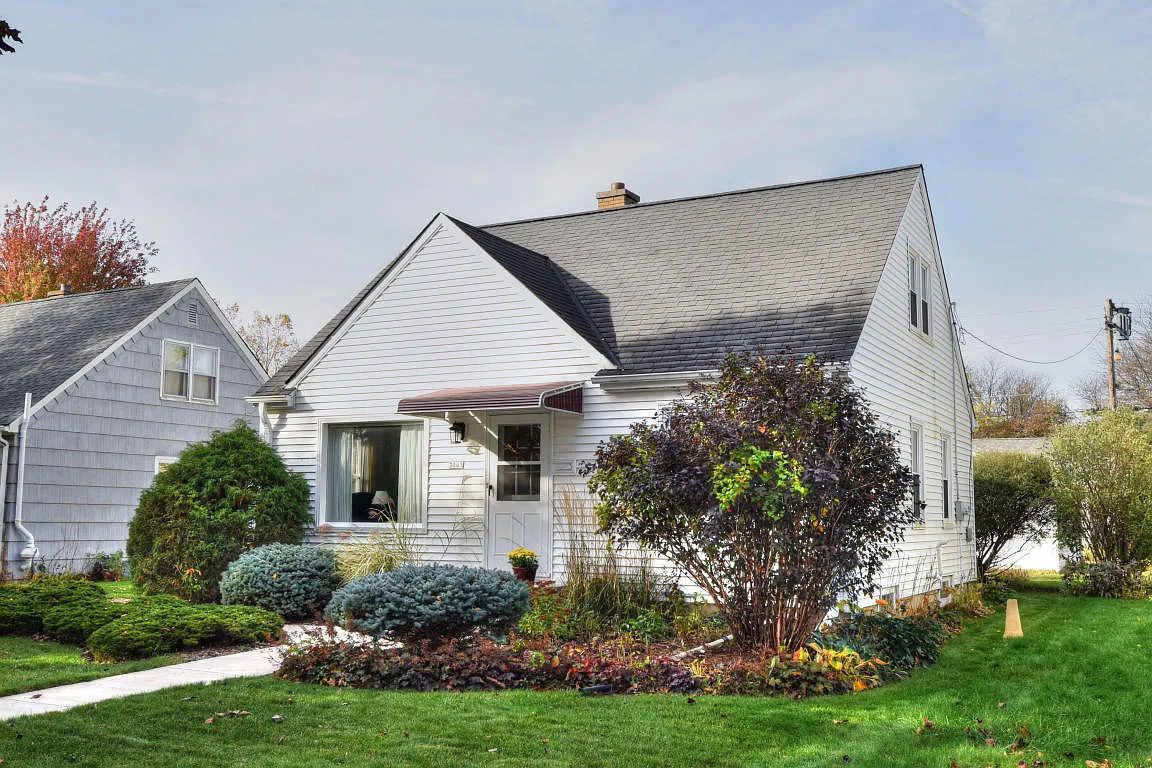 3043 N 81st St photo 1