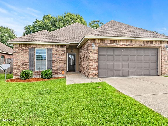 3rd image of 507 Flanders Ridge Dr