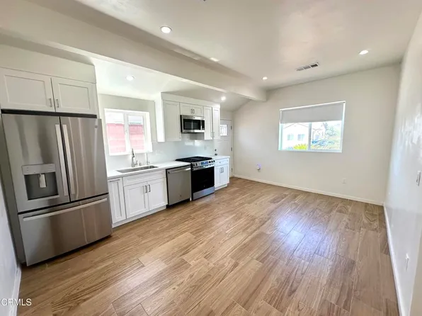 10942 Nassau Ave, Sunland, CA 91040