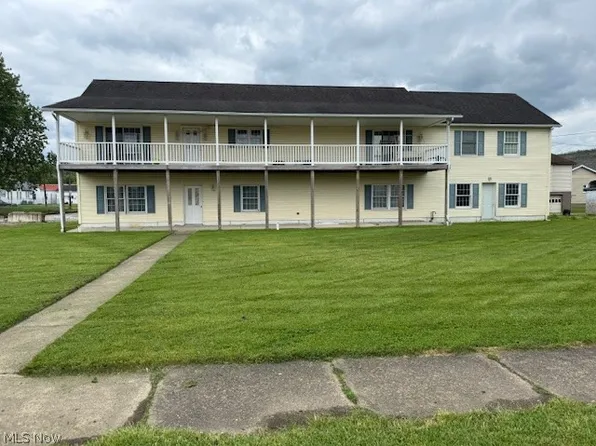 80 26th St, Wellsburg, WV 26070