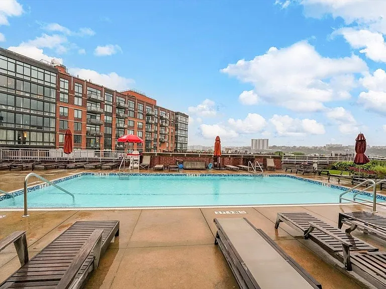1125 Maxwell Ln #Penthouse 1221 — Photo 26