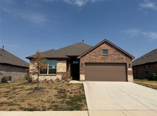 5213 Meadow Ln, Krum, TX 76249