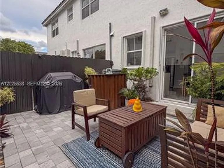 5420 NW 107th Ave #303 — Photo 28