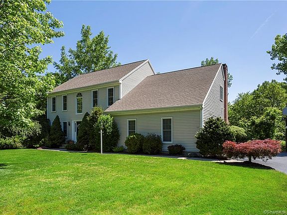 2nd image of 102 Peria Dr
