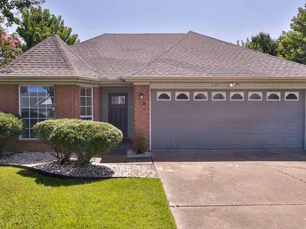 107 Carol Cv, Marion, AR 72364