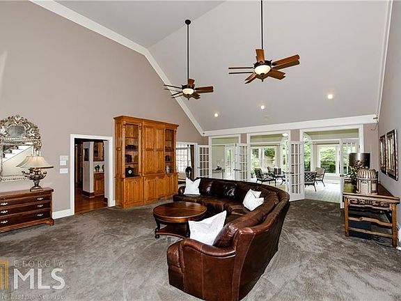 5th image of 1441 Lakeshore Dr