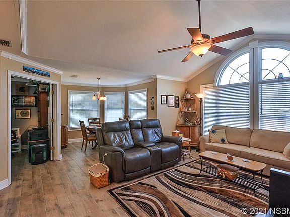 5th image of 4250 Sun Village Ct