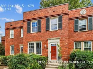 2700 16th St S APT 679, Arlington, VA 22204