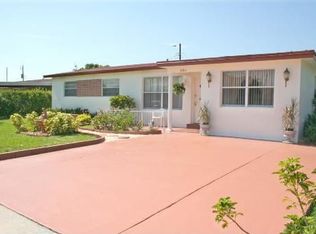 5590 SW 7th St, Margate, FL 33068