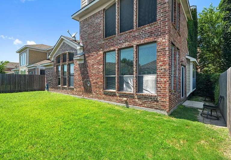 416 Cypress Hill Dr — Photo 15
