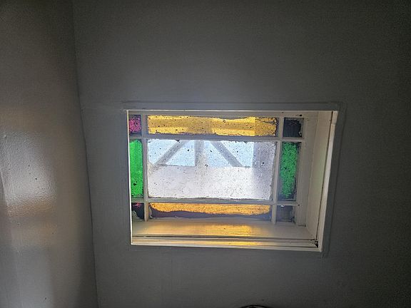 5th image of 449 46th St Floor 3