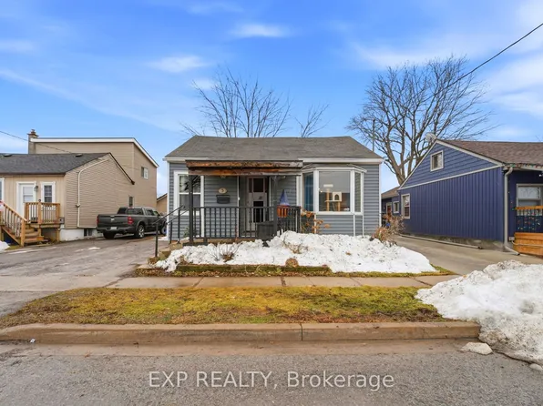 5 Cardiff St, Saint Catharines, ON L2R 2X4