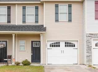 305 Winstead Loop #W305, Richlands, NC 28574