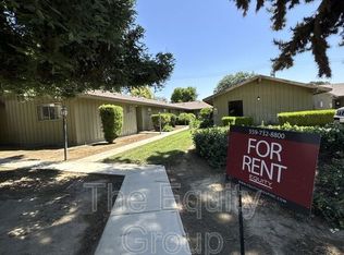 334 N Westfield St, Visalia, CA 93291
