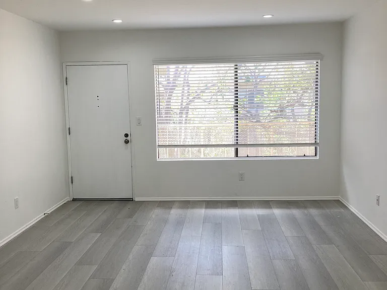 2600 Virginia Ave — Photo 6