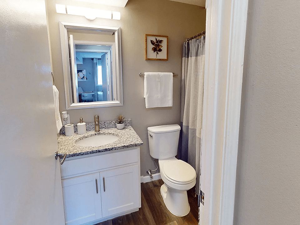 Bright, Well-Lit Vanities