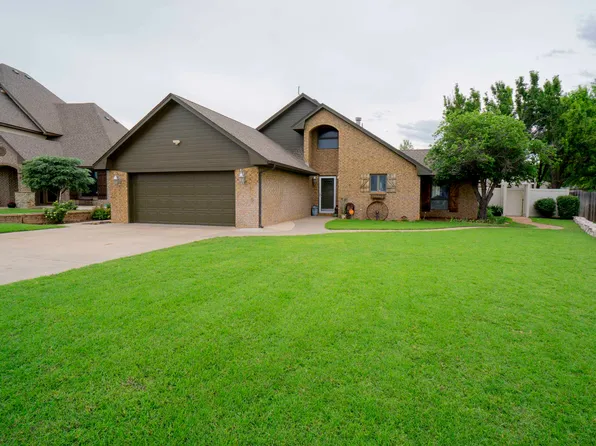 3624 Willow West Dr, Woodward, OK 73801