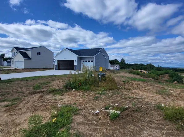 1815 Orista Dr, Galesburg, MI 49053