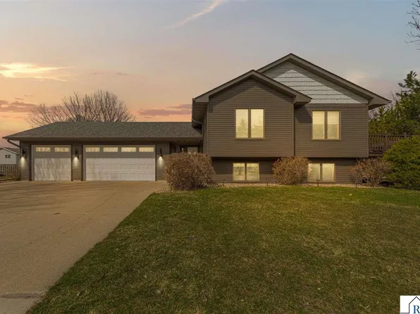 200 Chestnut Ave, Madison Lake, MN 56063