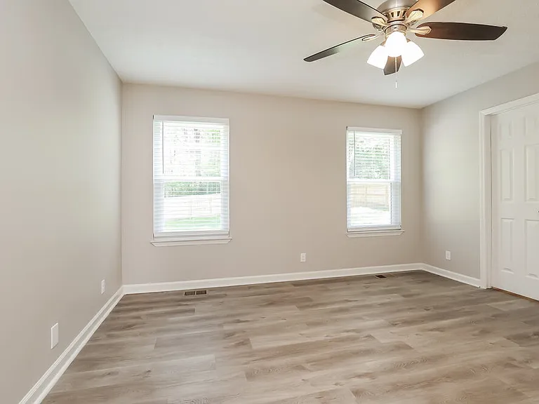 3068 Chateau Valley Dr — Photo 11
