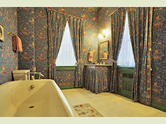 Sold by Stribling | media 1