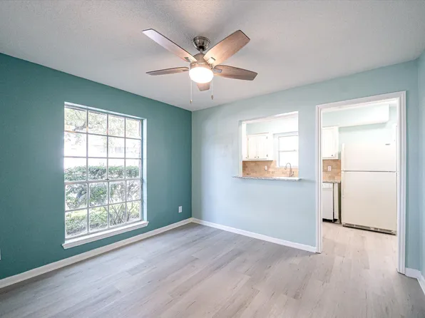 2574 Marilee Ln, Houston, TX 77057