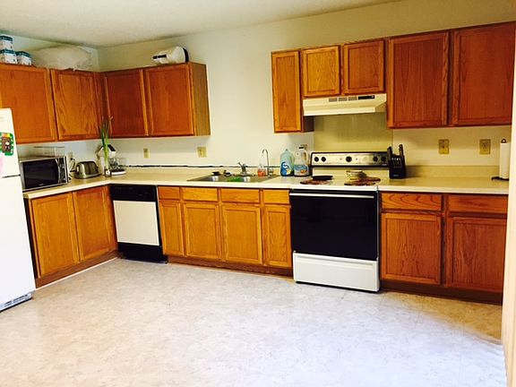 5th image of 8807 Teaberry Dr