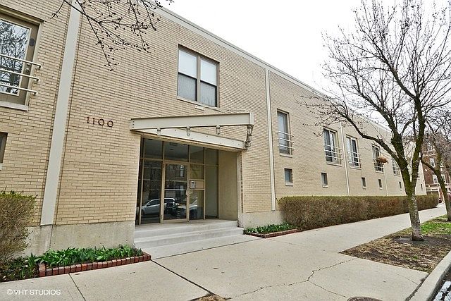 1st image of 1100 W Cornelia Ave APT 116