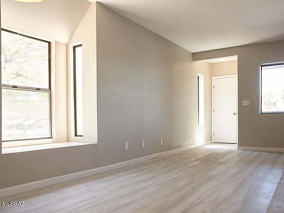 3rd image of 8080 E Speedway Blvd