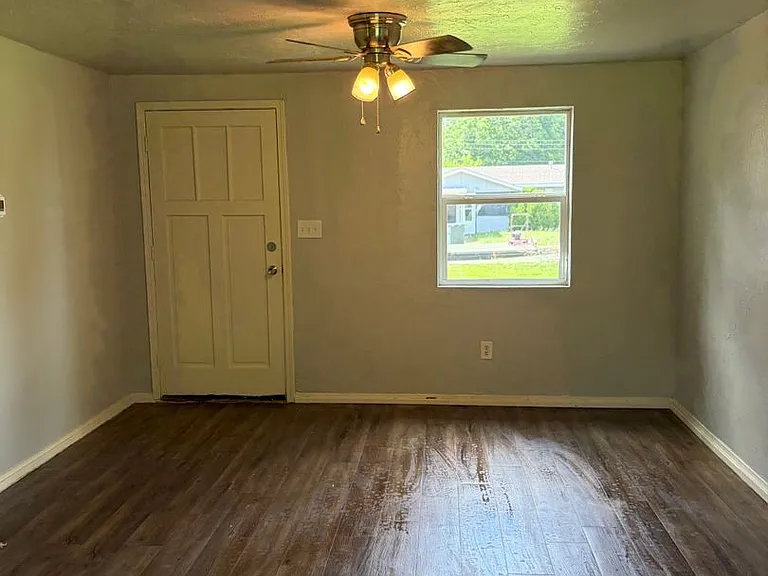 1608 Breckenridge Dr — Photo 6