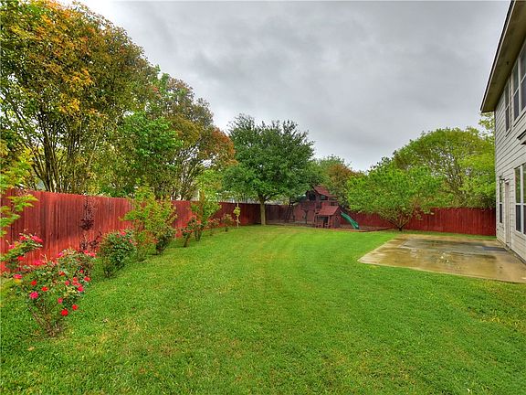 4th image of 20609 Bellerive Dr