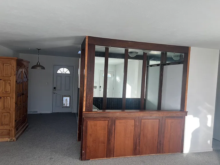 478 Titan Ct — Photo 10