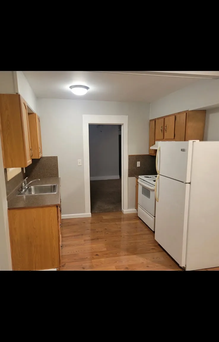 2 bed, 1200 sqft, $1,800 — Photo 1