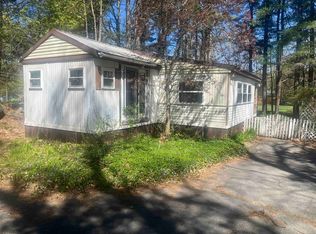 89 Main St, Kingston, NH 03848