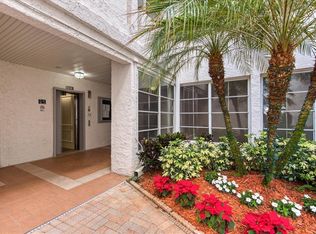 1001 Tartan Dr APT 205, Palm Harbor, FL 34684