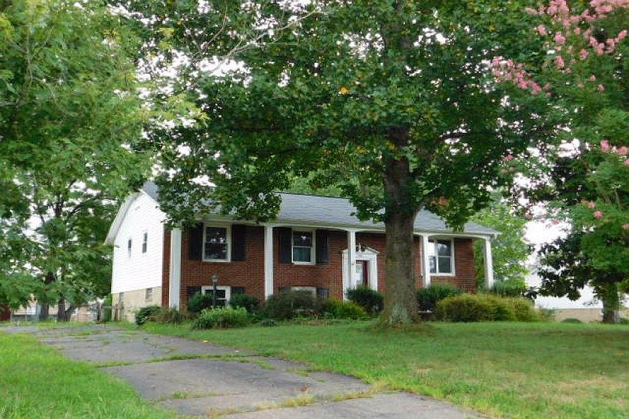 1st image of 708 Payton Dr