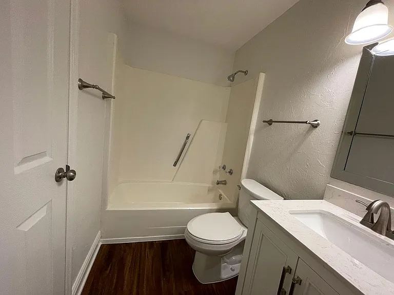 3720 Donovan Dr #C — Photo 19