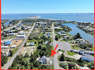 938 Wawona Ave SE, Ocean Shores, WA