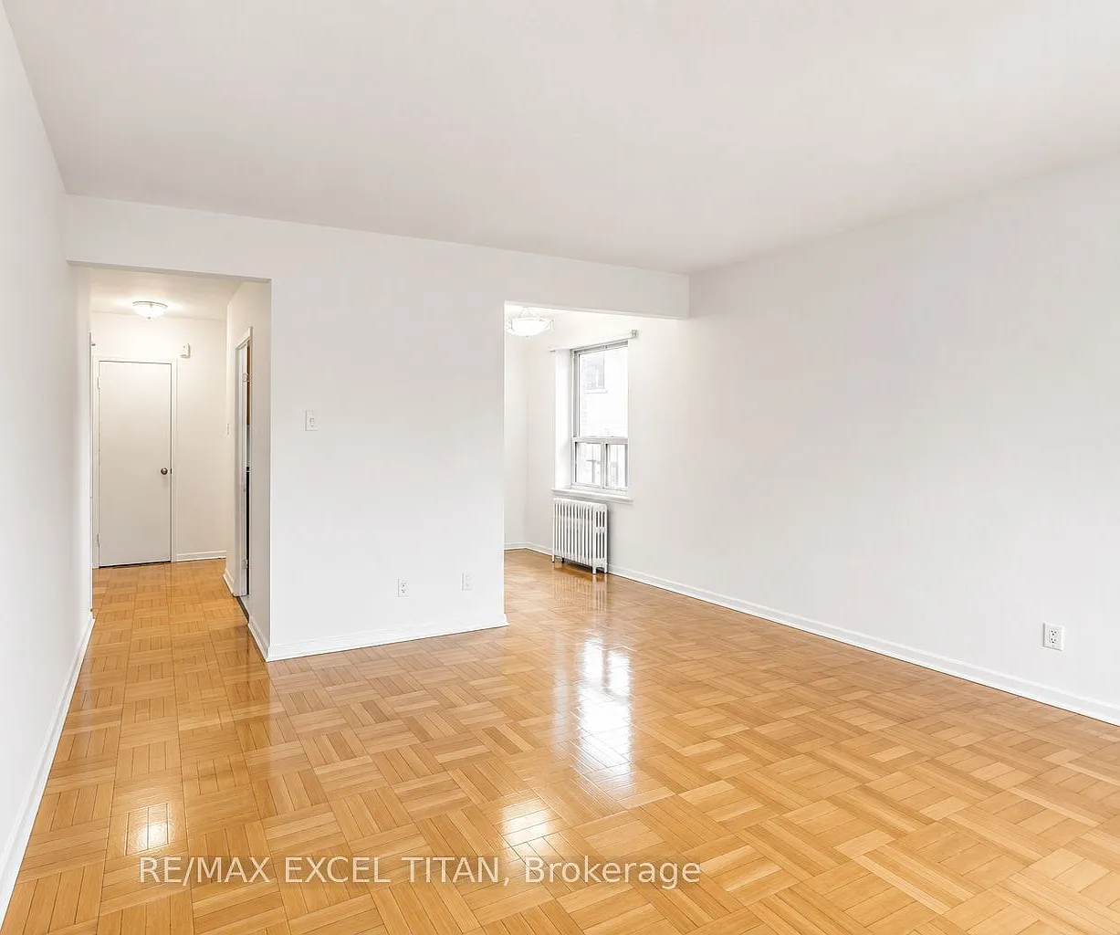 156 Kingston Rd — Photo 3