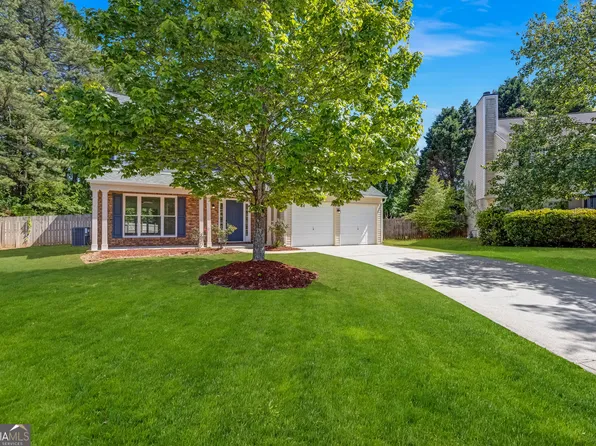 375 Darter Poin NW, Kennesaw, GA 30144