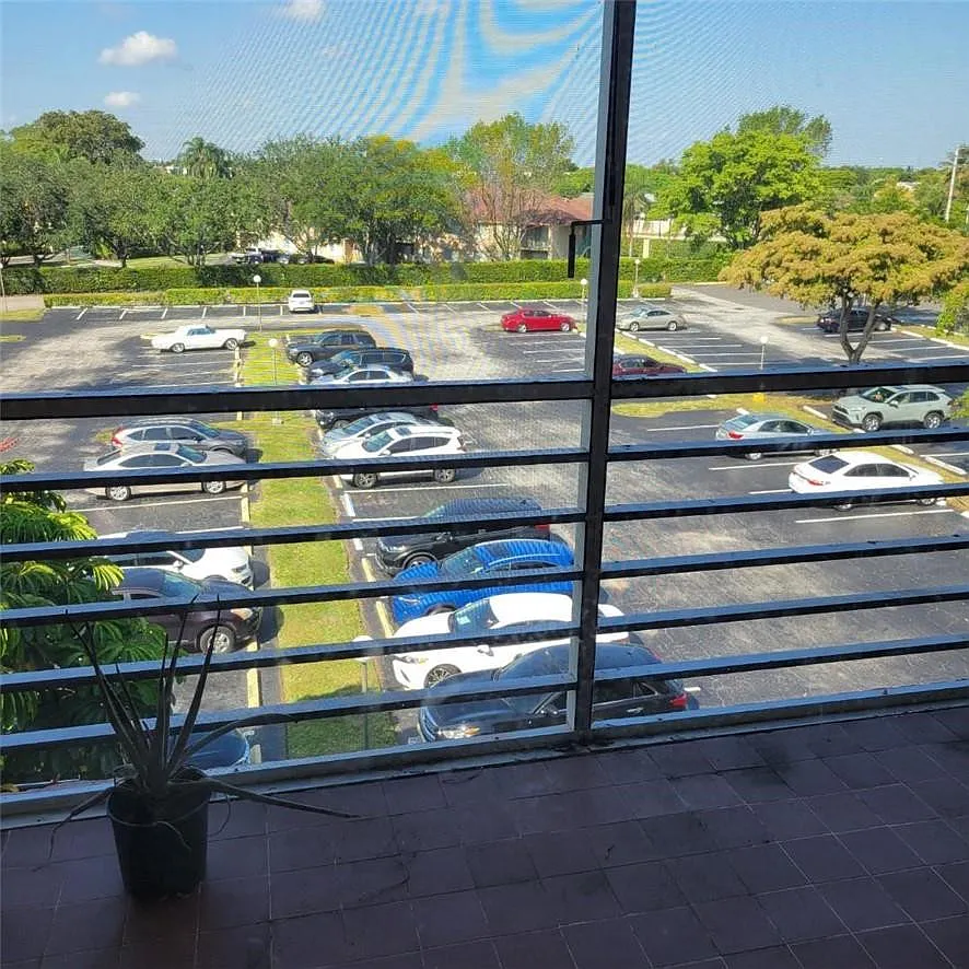 2 bed, 2.0 bath, 1000 sqft, $1,950 — Photo 3