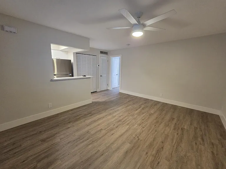 5630 NE 18th Ave #204 — Photo 1
