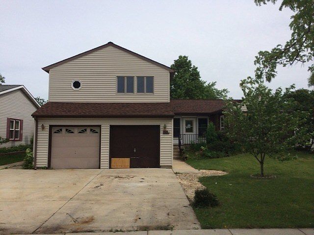 1st image of 14 Hesterman Dr