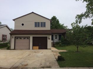 14 Hesterman Dr, Glendale Heights, IL 60139