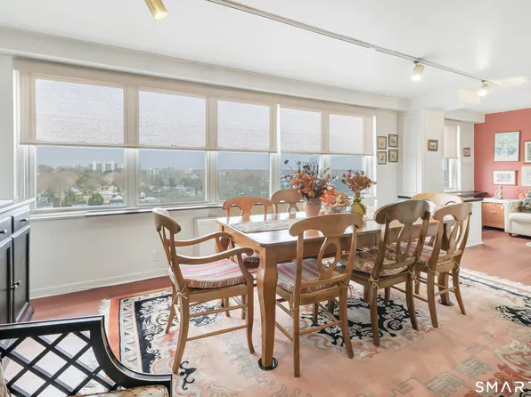 2625 Park Avenue #14J, Bridgeport, CT 06604