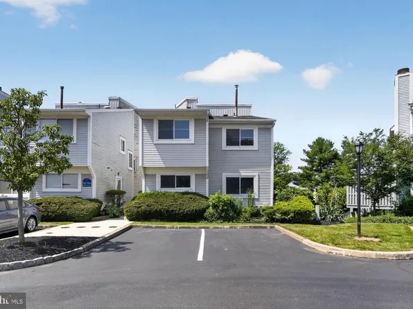 163 Hillcroft Way, Newtown, PA 18940