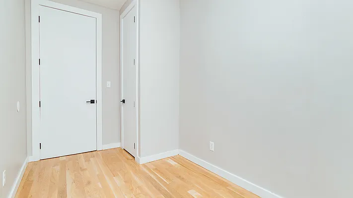 Rented by Nooklyn NYC LLC | media 8