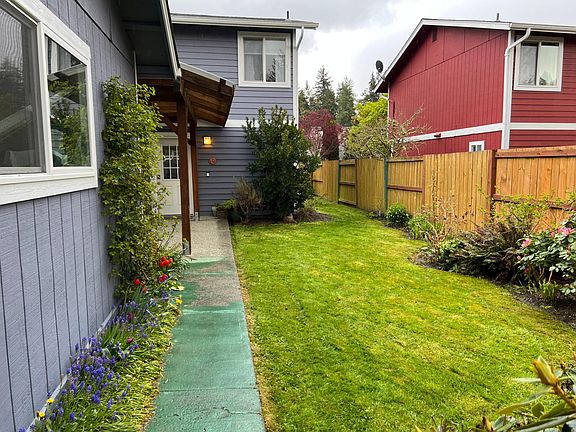 3rd image of 19634 2nd Ave NE